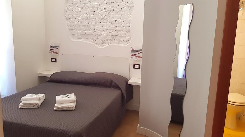 Oasi Guest House โรม ภายนอก รูปภาพ