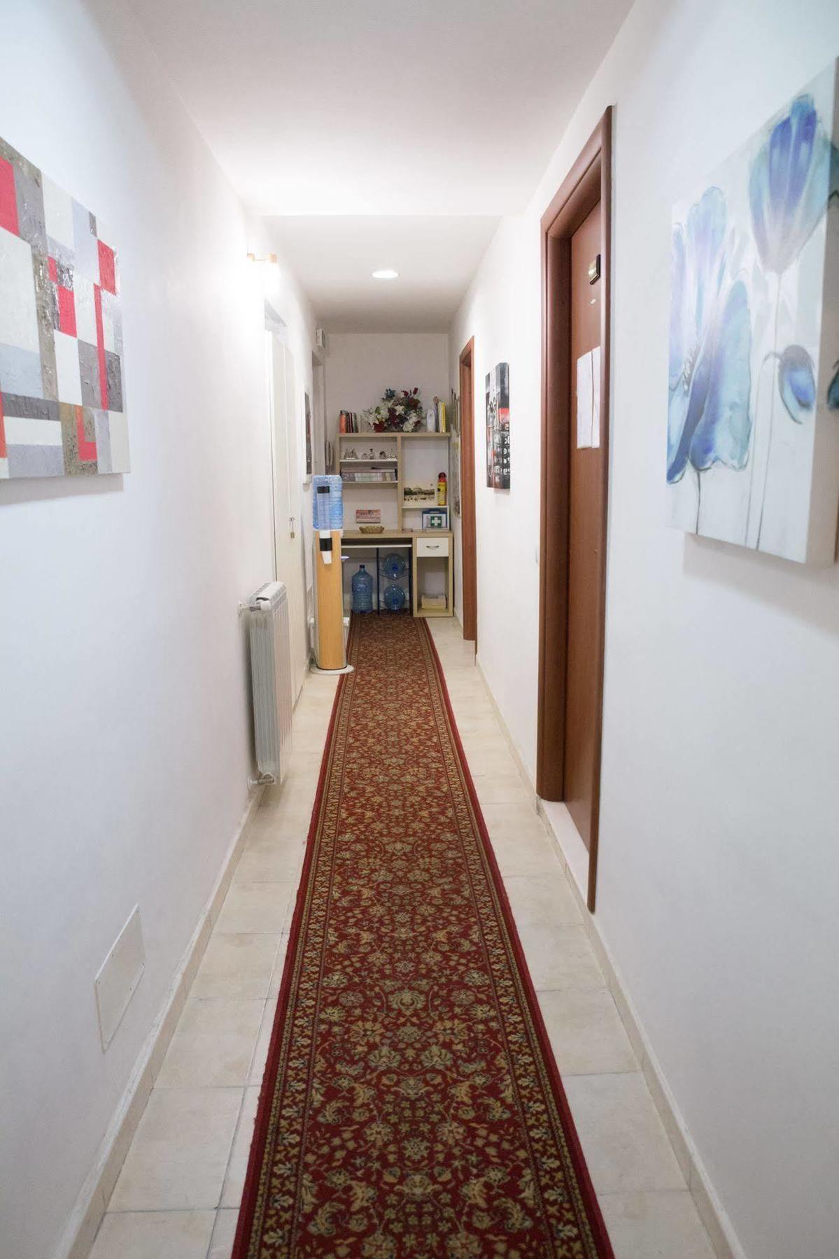 Oasi Guest House โรม ภายนอก รูปภาพ